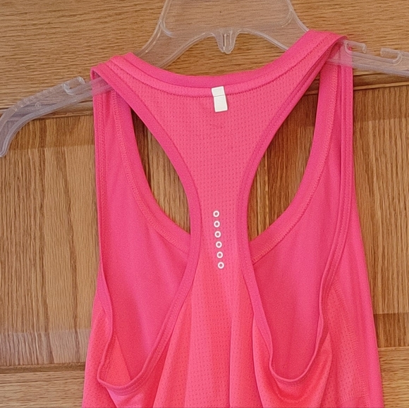 Nike Tank Top - Picture 3 of 4